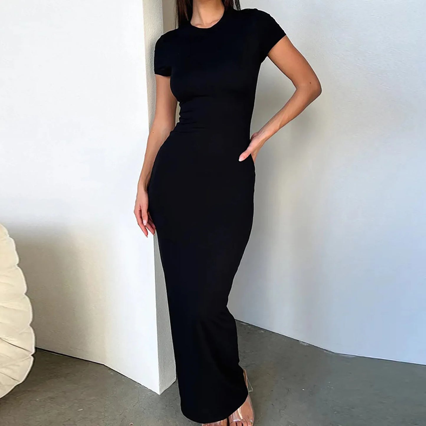 Comfortable & Chic: Black & White Maxi Dress for Everyday Wear