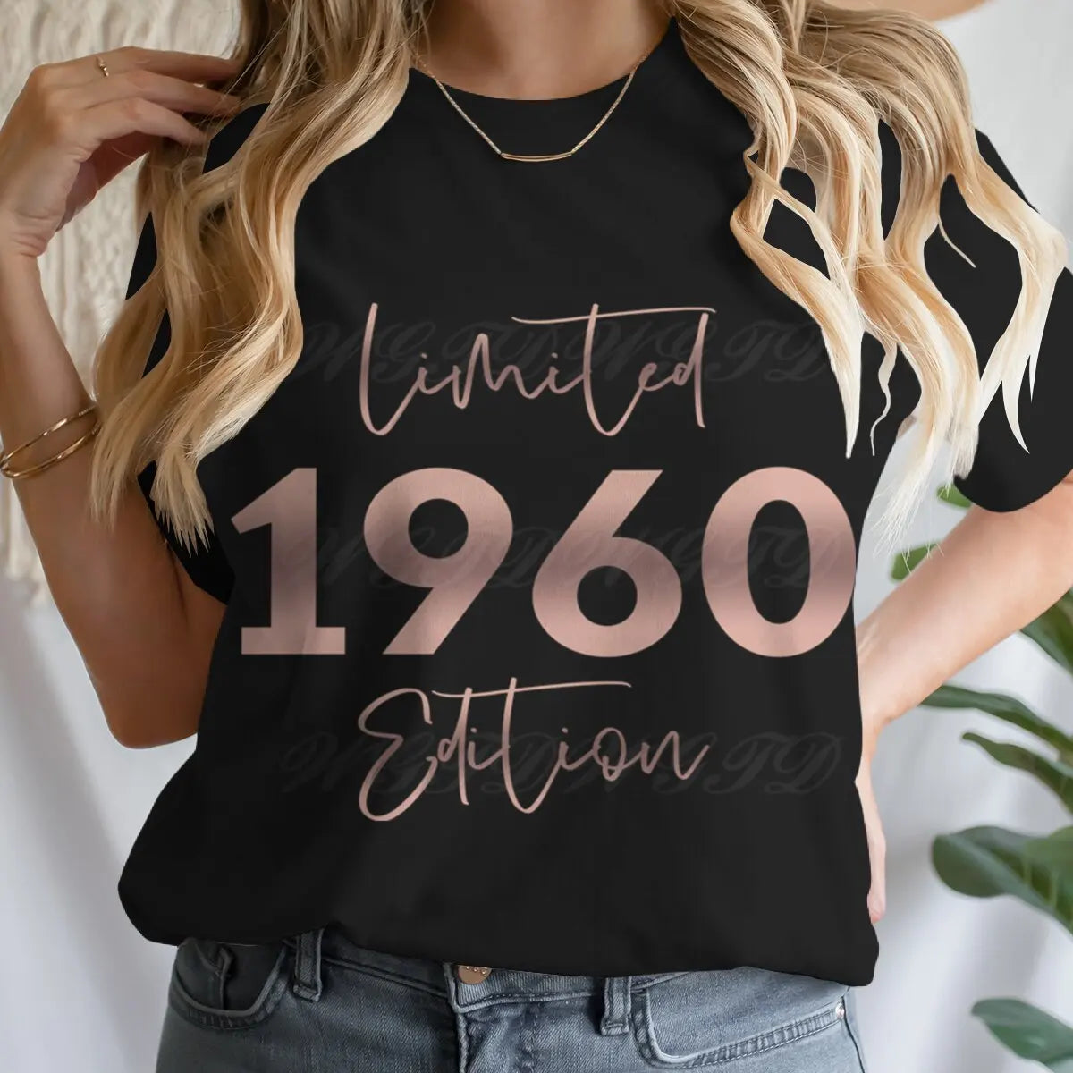 Limited Edition Graphic Tee for Women: Casual 1960s Retro Vibes