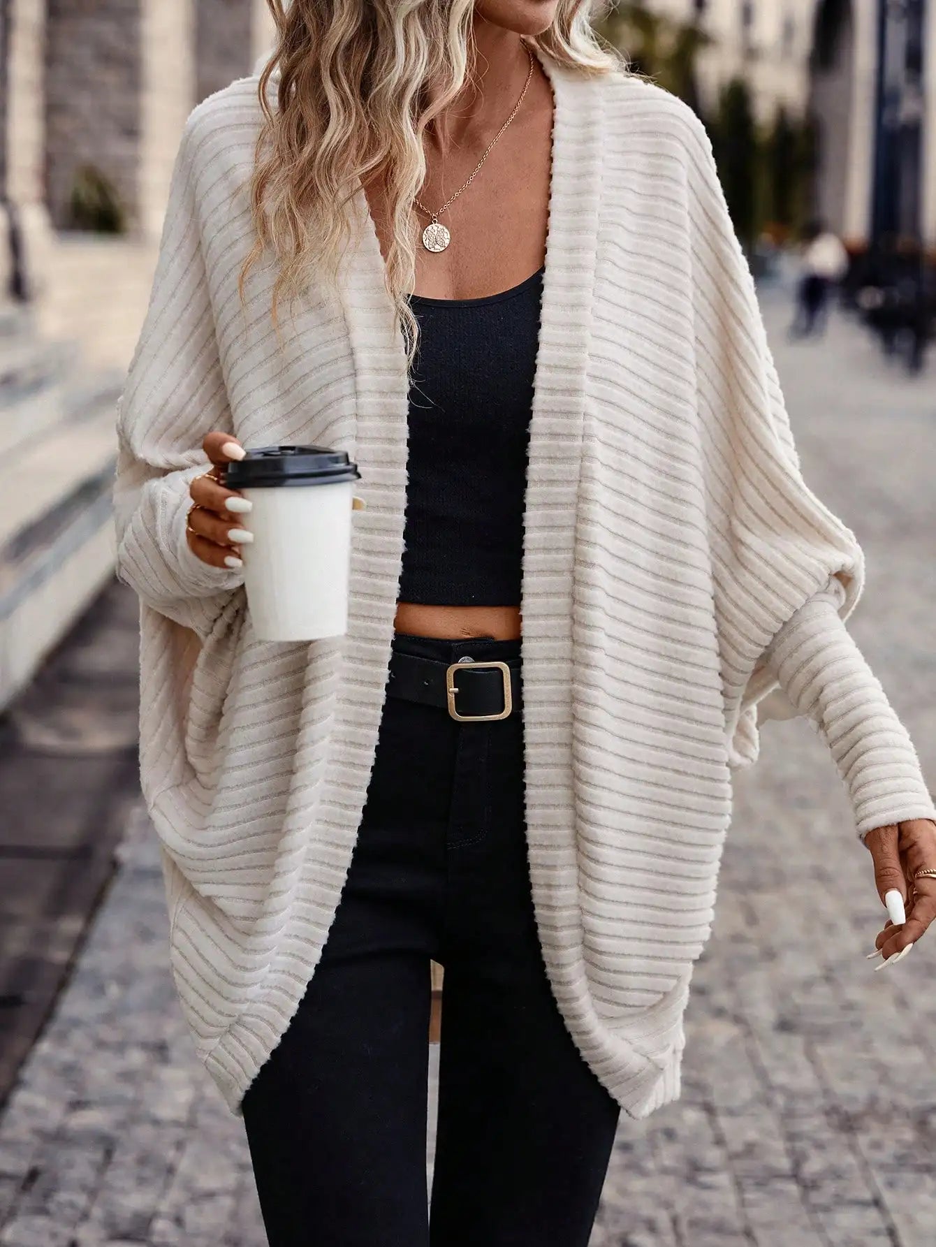 Women's Long Sleeve Batwing Cardigans: Stylish Sweater Options for Every Wardrobe