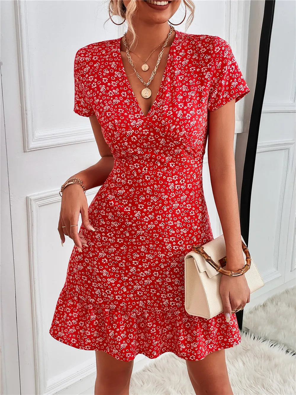 Leisurely and Stylish: 2025 Women's Summer Holiday Dresses