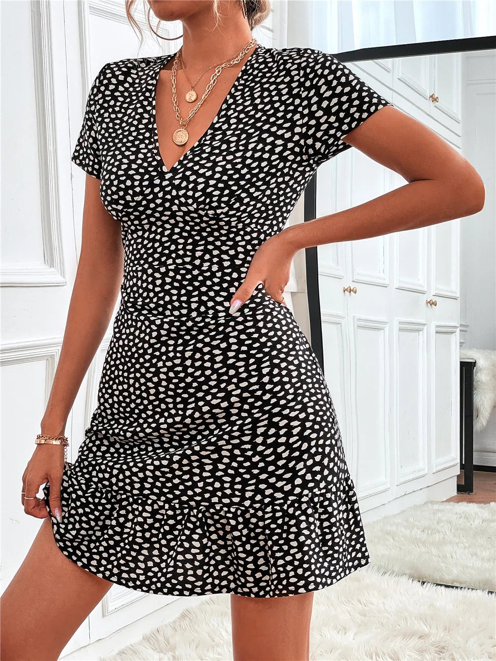 Leisurely and Stylish: 2025 Women's Summer Holiday Dresses