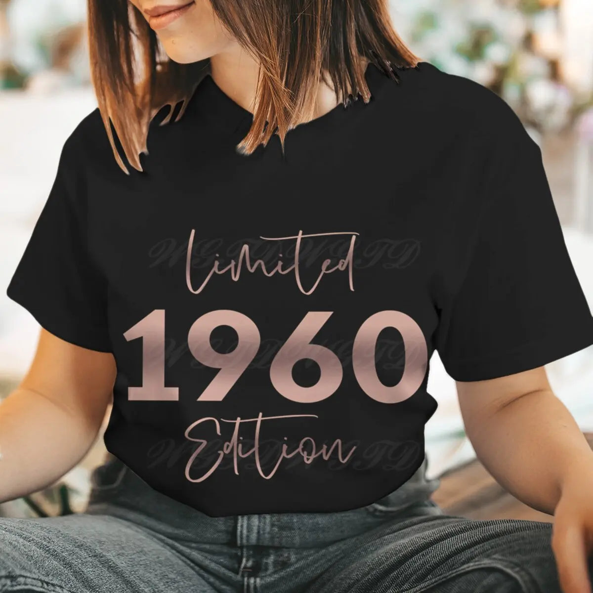 Limited Edition Graphic Tee for Women: Casual 1960s Retro Vibes